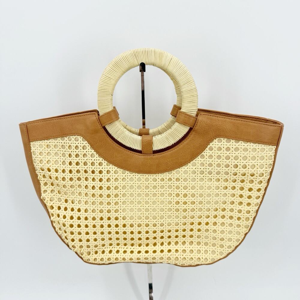 Universal Thread Half‎ Moon Satchel Handbag Woven Straw Tan Faux Leather Beach